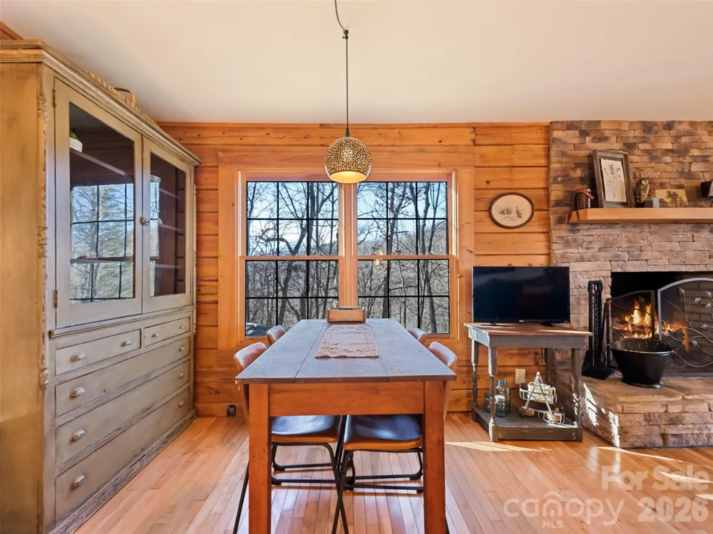 171 Sharons Bluff Franklin, NC 28734