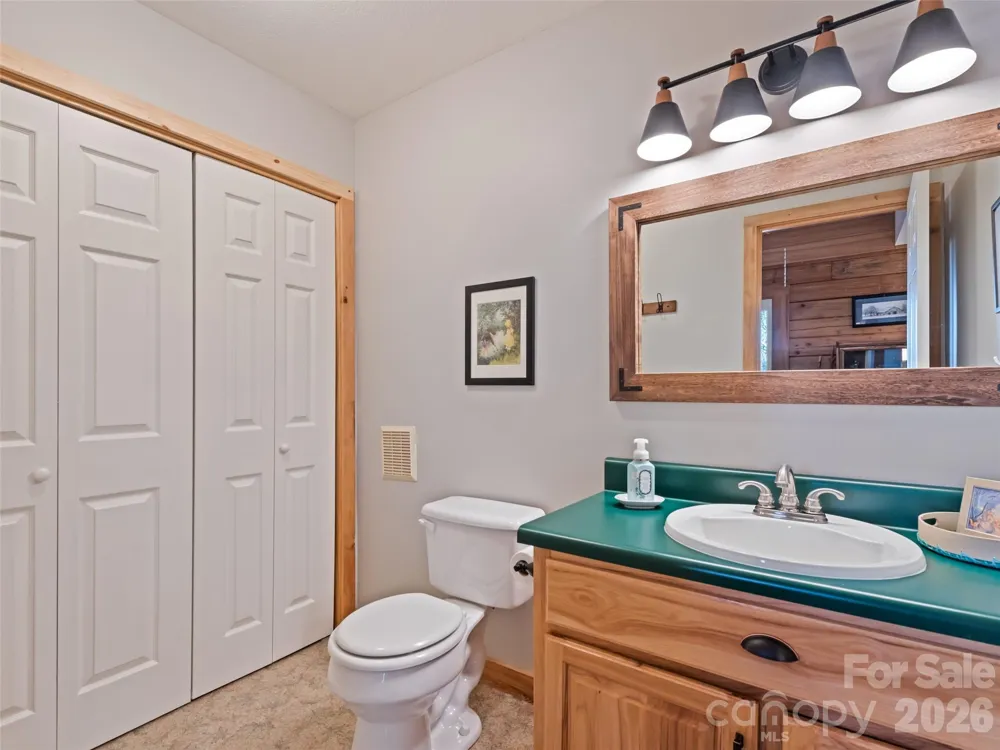 171 Sharons Bluff Franklin, NC 28734