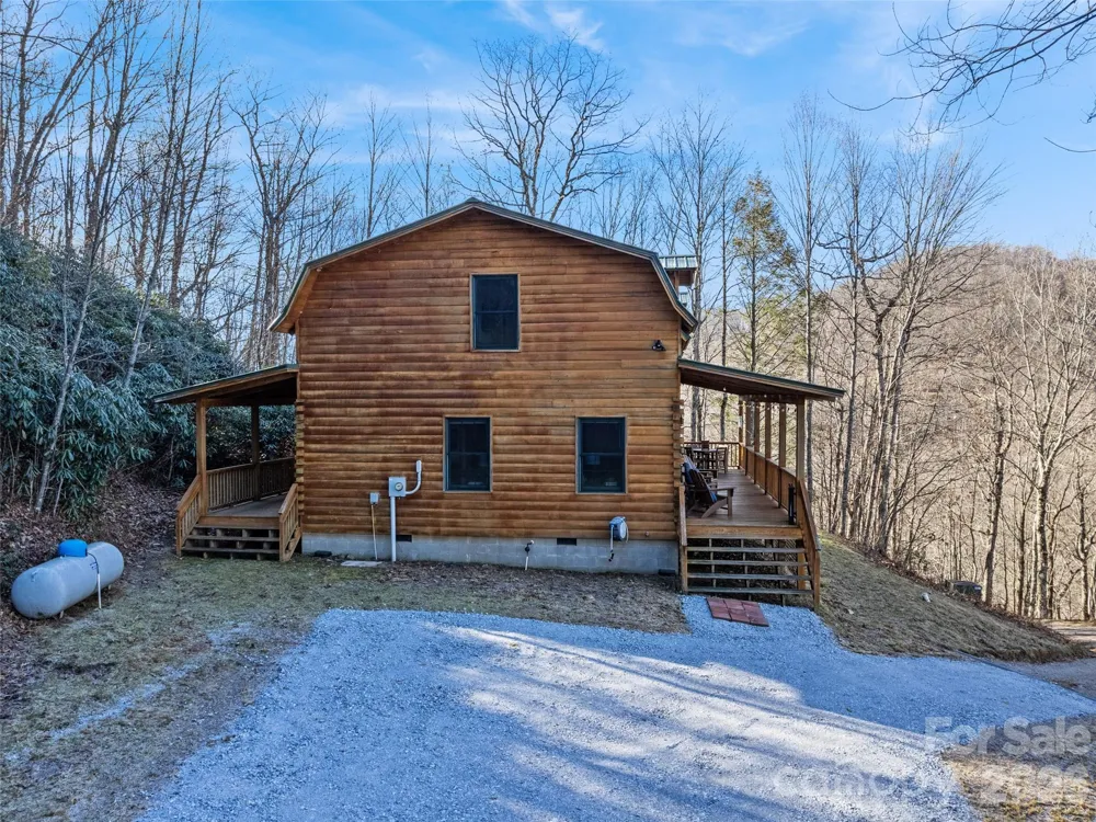 171 Sharons Bluff Franklin, NC 28734