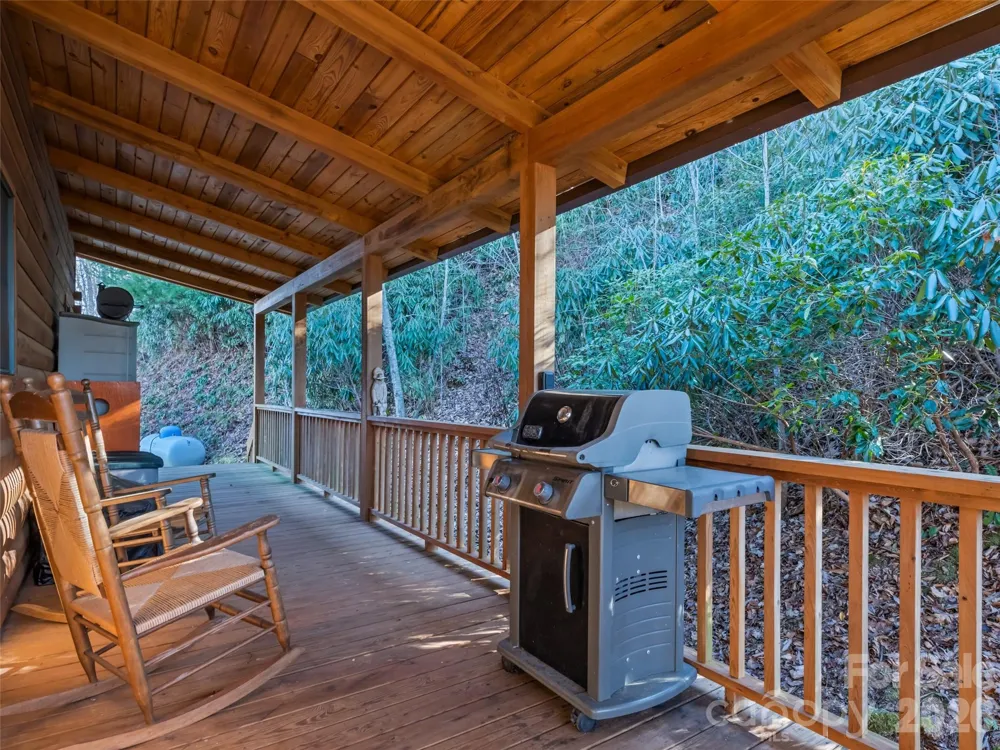 171 Sharons Bluff Franklin, NC 28734
