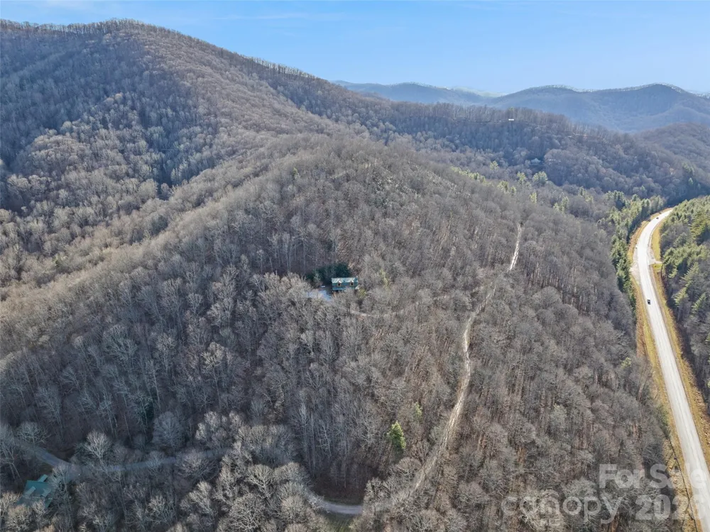 171 Sharons Bluff Franklin, NC 28734