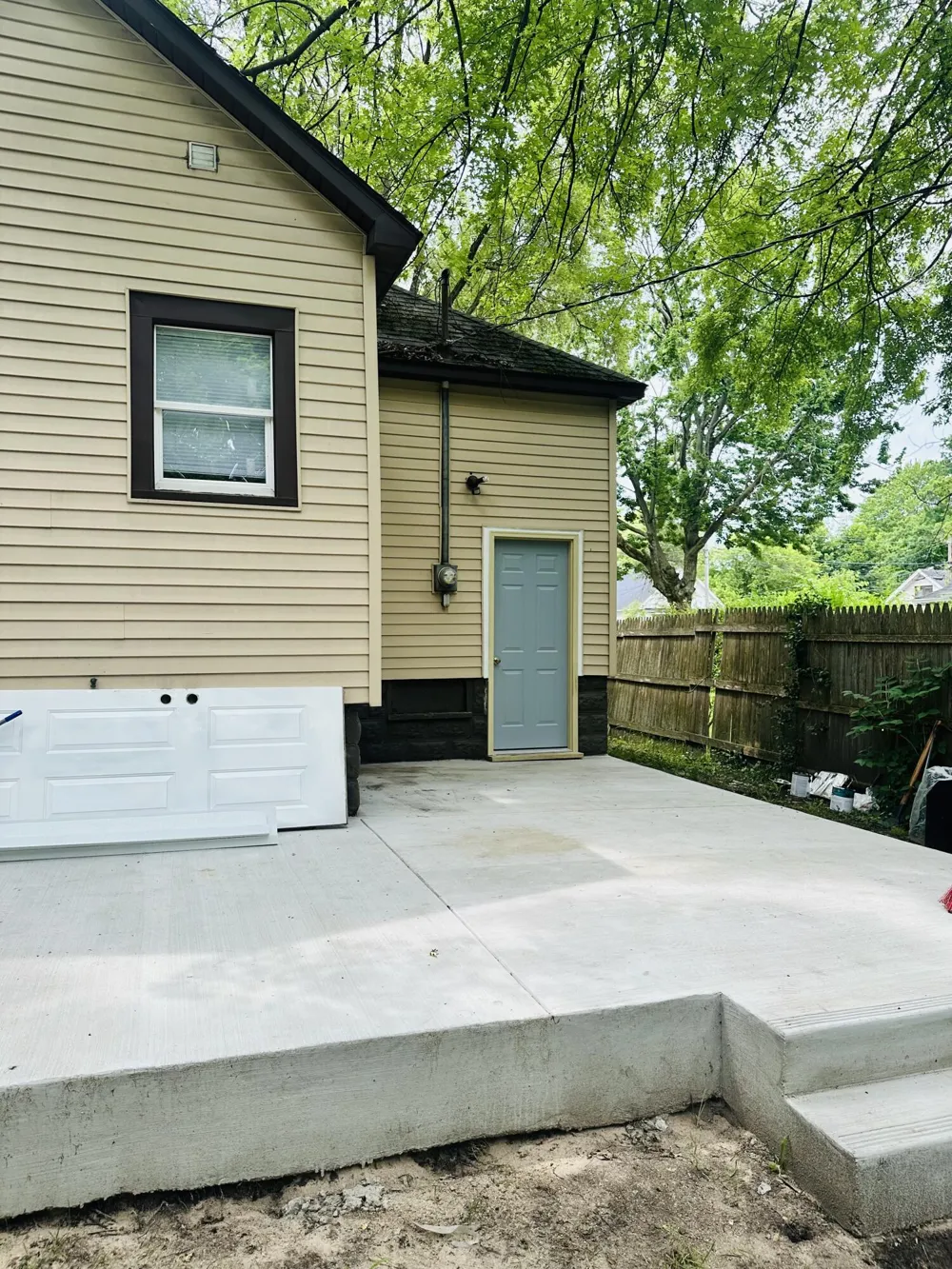 828 W Larch Avenue Muskegon, MI 49441