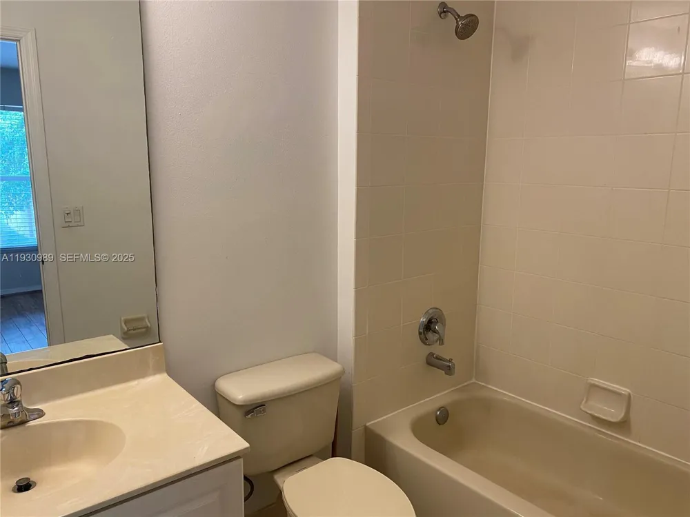 112 Wakulla Springs Way #112 Royal Palm Beach, FL 33411