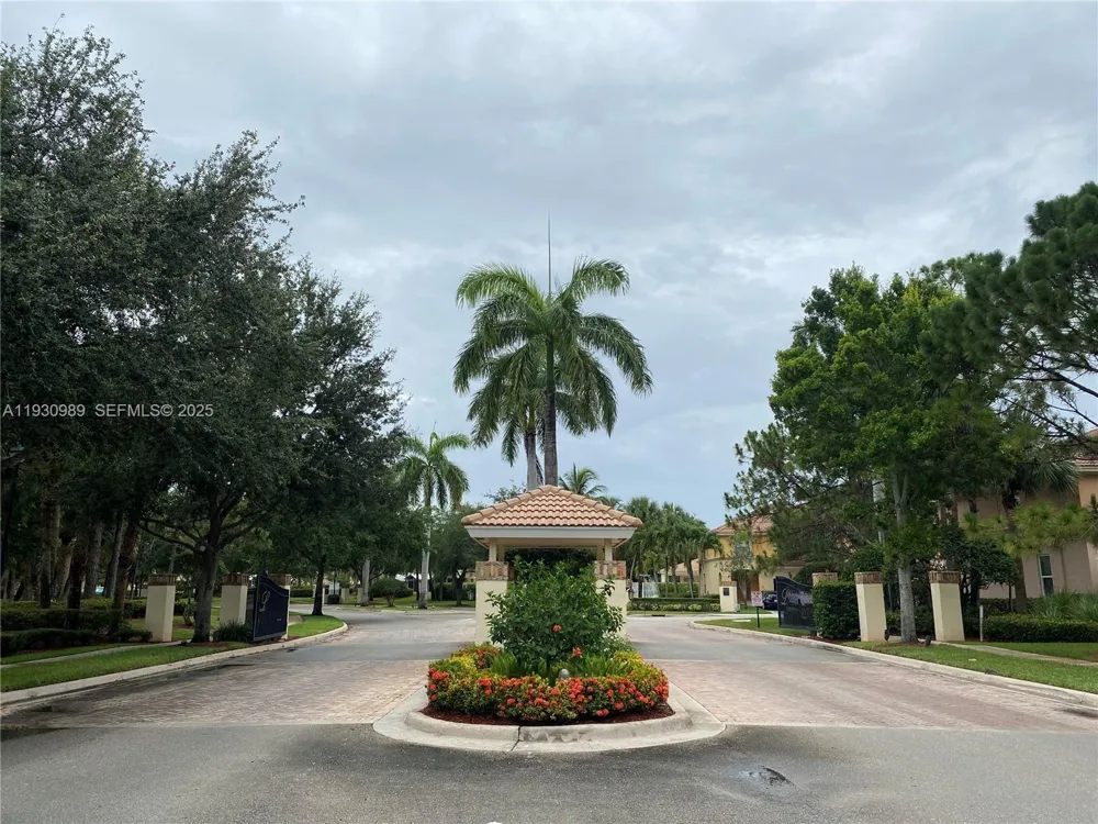 112 Wakulla Springs Way #112 Royal Palm Beach, FL 33411