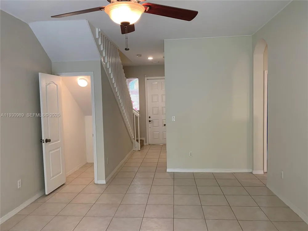 112 Wakulla Springs Way #112 Royal Palm Beach, FL 33411