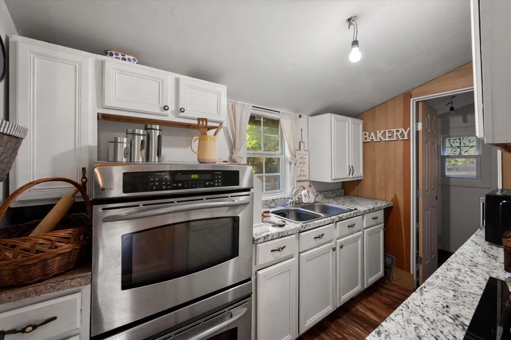 734 Interstate 45 S Teague, TX 75860