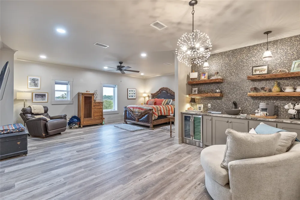 CR 290 Blackwell, TX 79506