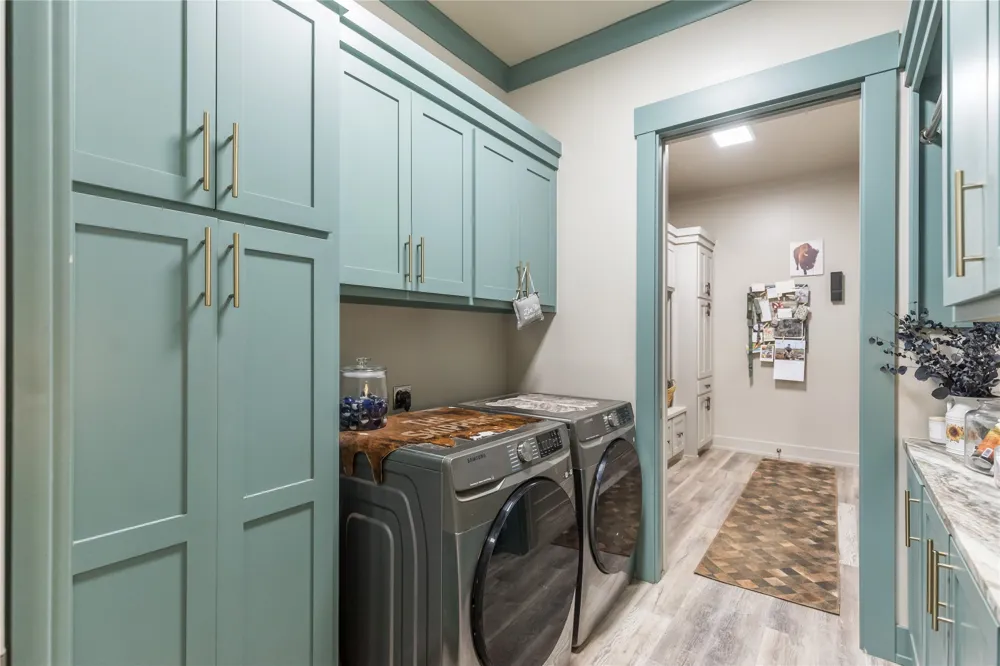 CR 290 Blackwell, TX 79506