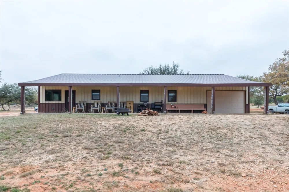 CR 290 Blackwell, TX 79506