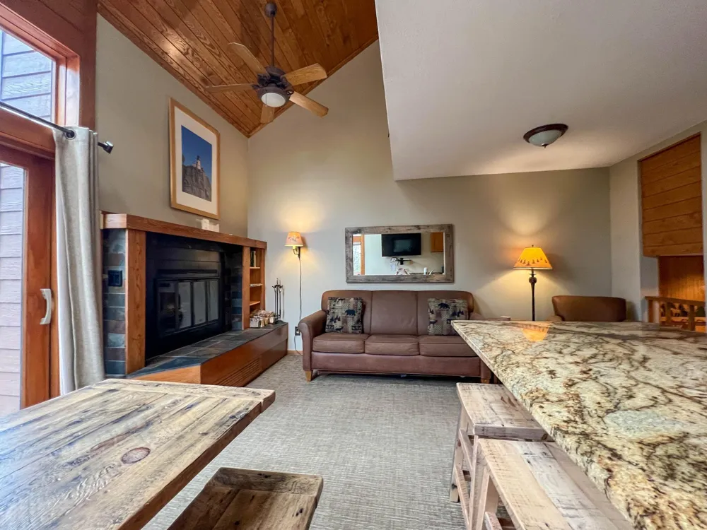 529 Moose Mountain Drive Lutsen, MN 55615