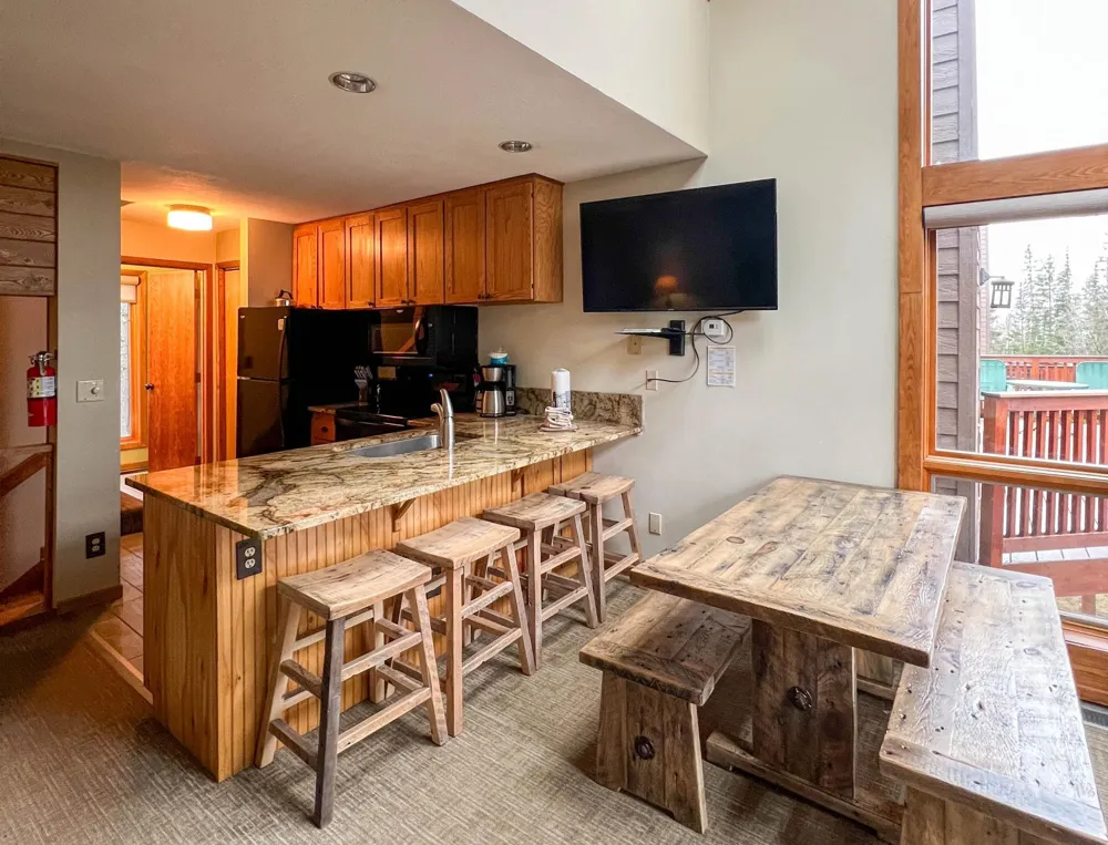 529 Moose Mountain Drive Lutsen, MN 55615