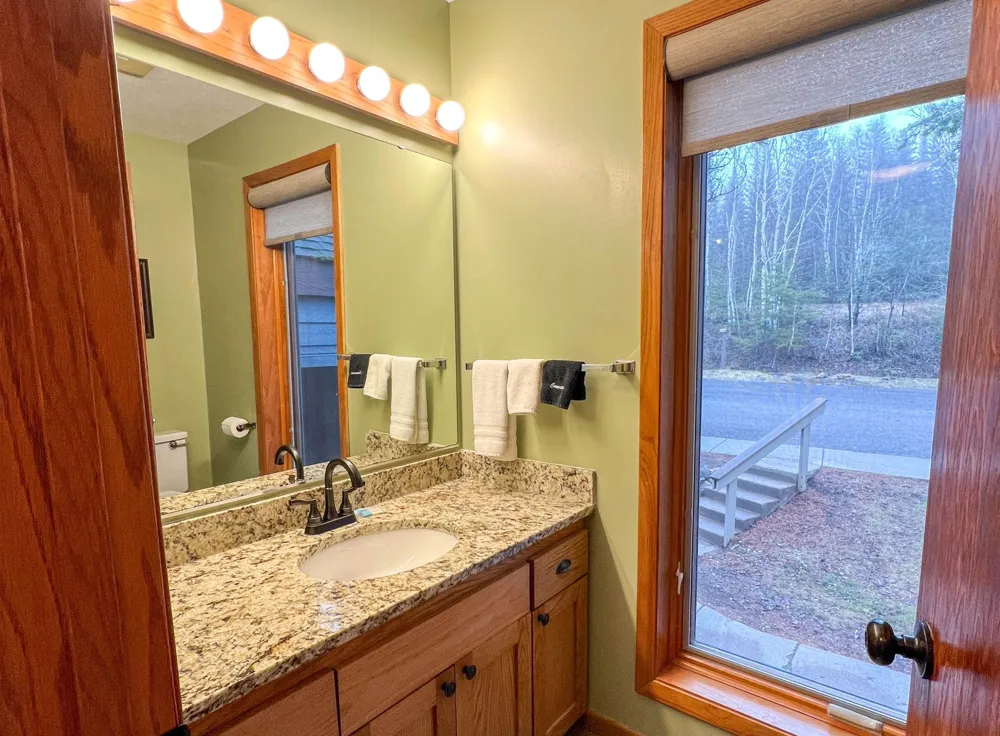 529 Moose Mountain Drive Lutsen, MN 55615