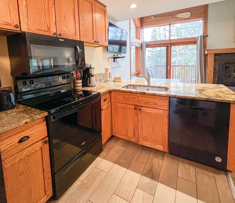 529 Moose Mountain Drive Lutsen, MN 55615