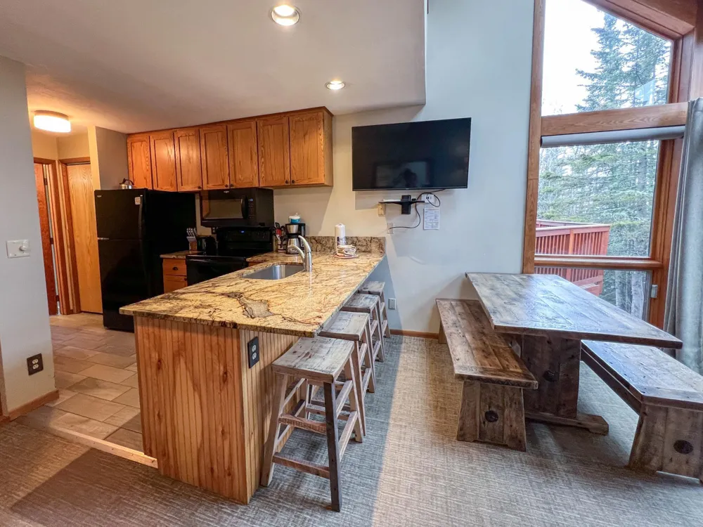 529 Moose Mountain Drive Lutsen, MN 55615