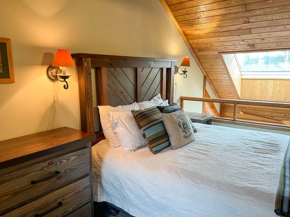 529 Moose Mountain Drive Lutsen, MN 55615