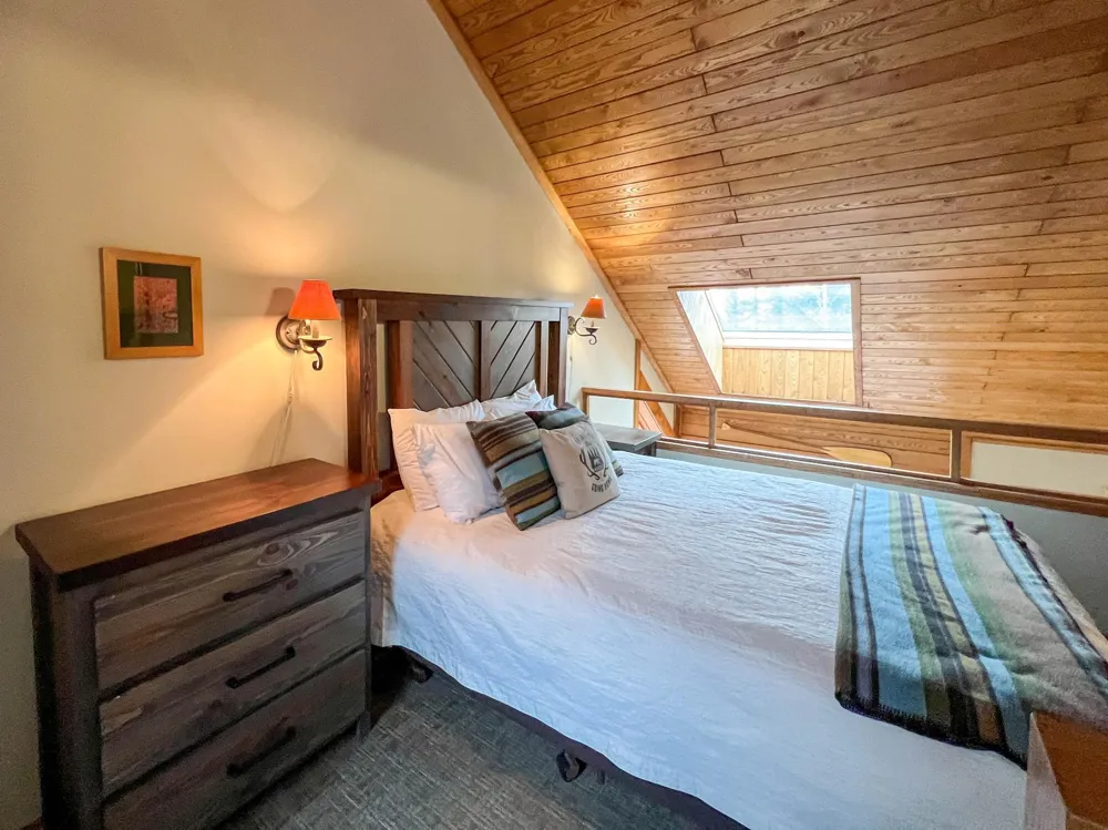 529 Moose Mountain Drive Lutsen, MN 55615