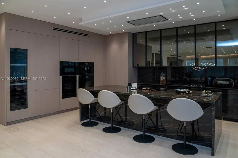 10101 Collins Ave #4A Bal Harbour, FL 33154