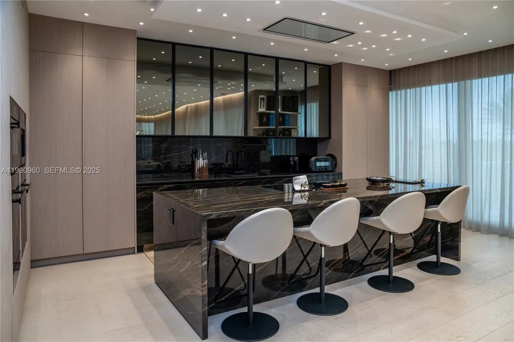 10101 Collins Ave #4A Bal Harbour, FL 33154