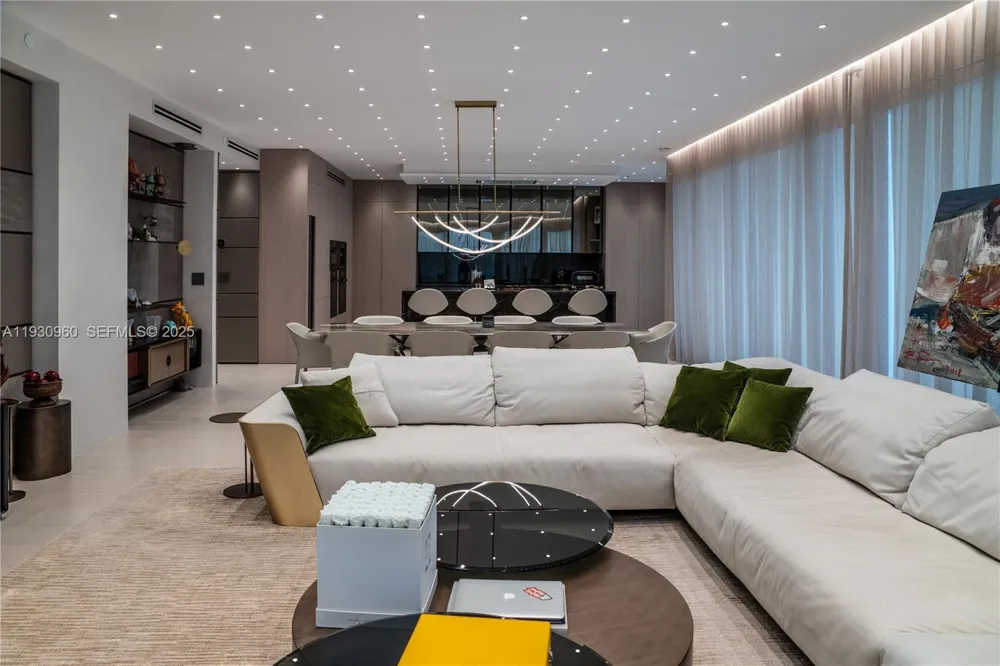 10101 Collins Ave #4A Bal Harbour, FL 33154