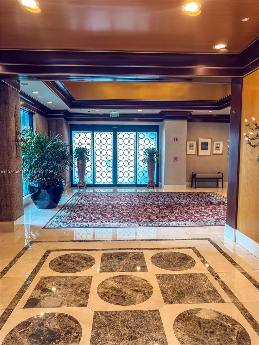 10101 Collins Ave #4A Bal Harbour, FL 33154