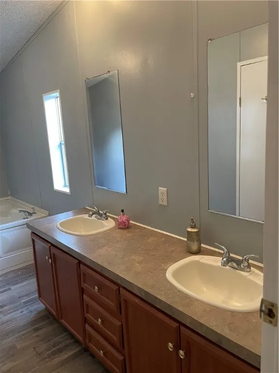 1100 Naranjo Street Sinton, TX 78387
