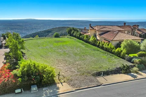 8737 Via Rancho Cielo