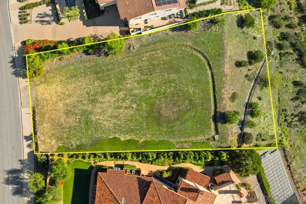 8737 Via Rancho Cielo Rancho Santa Fe, CA 92067