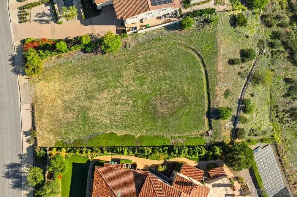 8737 Via Rancho Cielo Rancho Santa Fe, CA 92067