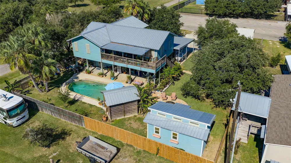 509 Monroe Avenue Port O Connor, TX 77982