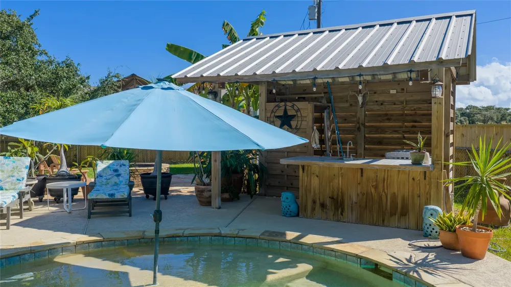 509 Monroe Avenue Port O Connor, TX 77982