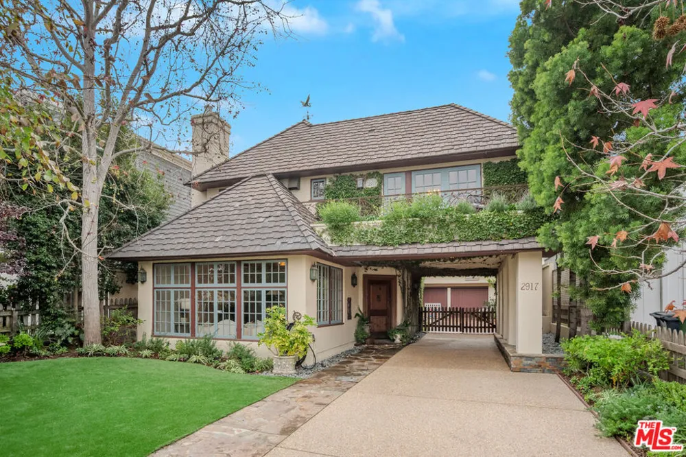 2917 Poinsettia Avenue