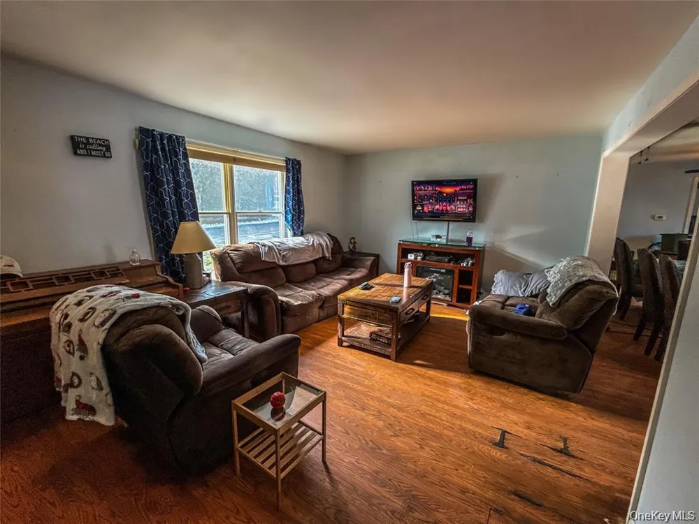 33 Muntz Lane Garnerville, NY 10923