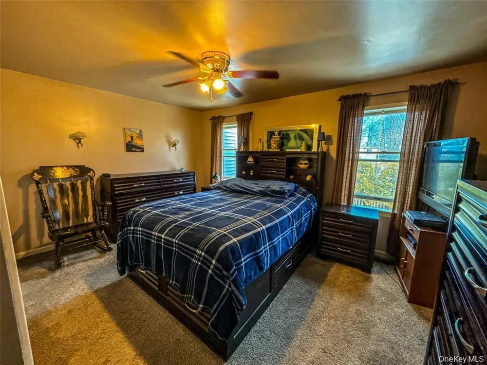 33 Muntz Lane Garnerville, NY 10923