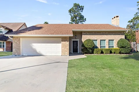 2208 Spring Oak Lane
