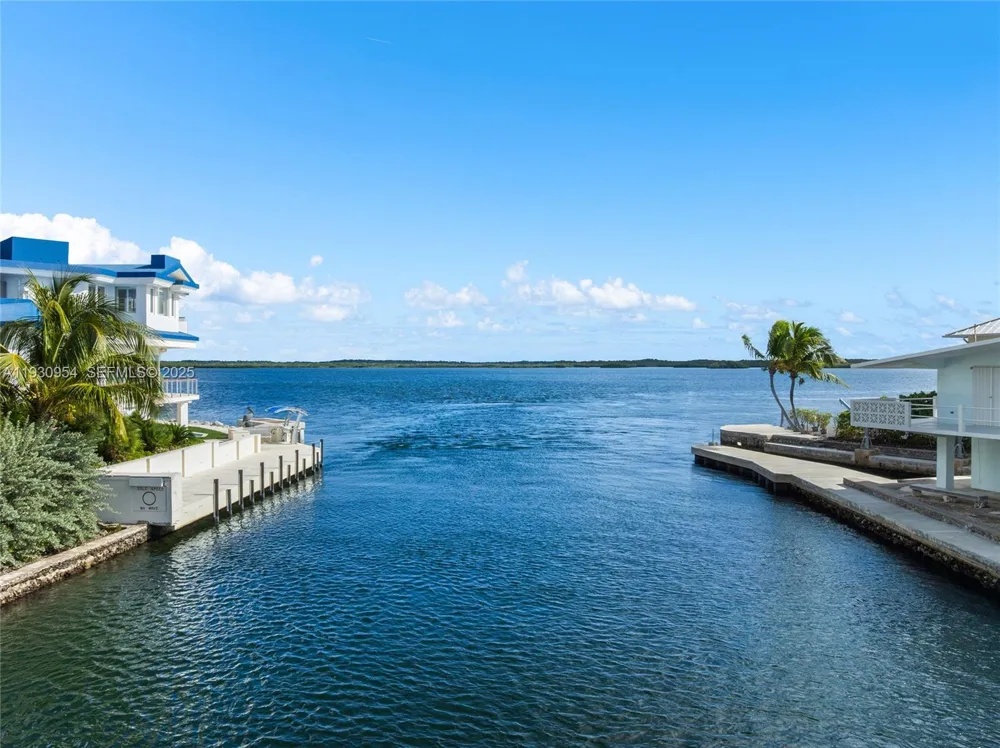 180 Pompano Dr Key Largo, FL 33037