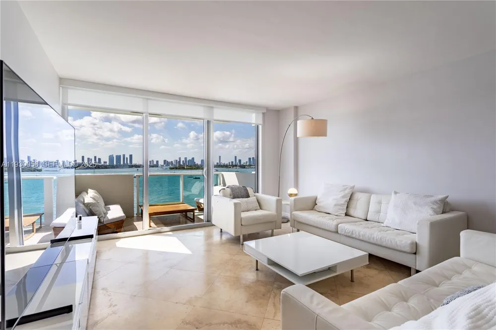 1200 West Ave #526 Miami Beach, FL 33139