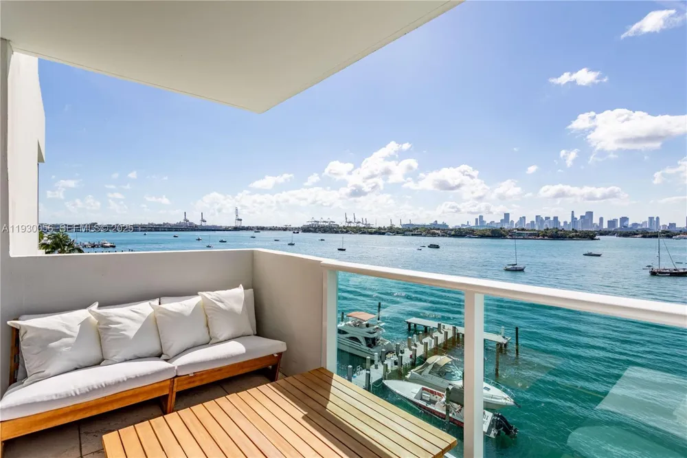 1200 West Ave #526 Miami Beach, FL 33139