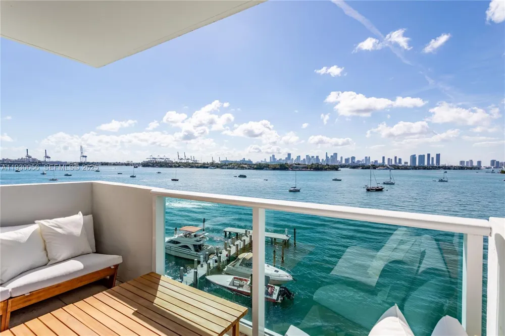 1200 West Ave #526 Miami Beach, FL 33139