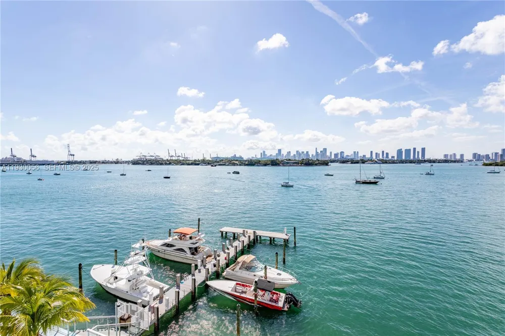 1200 West Ave #526 Miami Beach, FL 33139