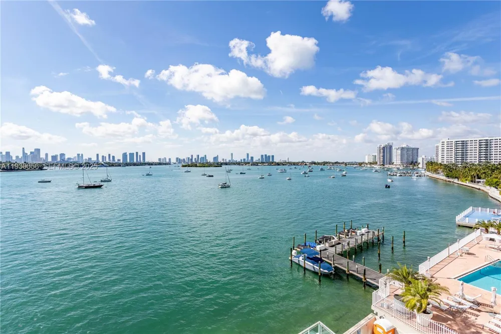1200 West Ave #526 Miami Beach, FL 33139