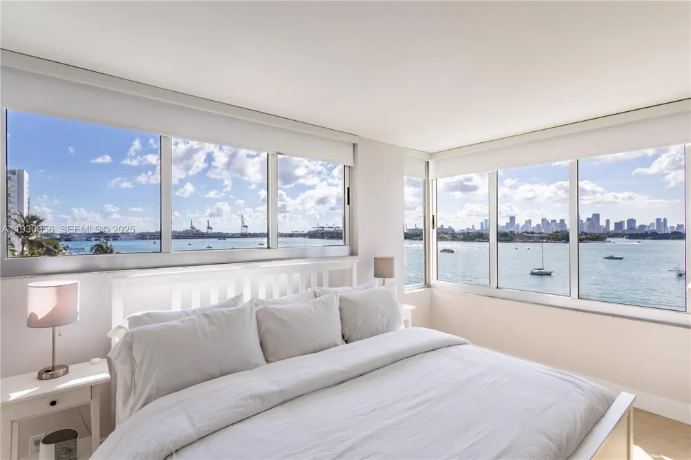 1200 West Ave #526 Miami Beach, FL 33139