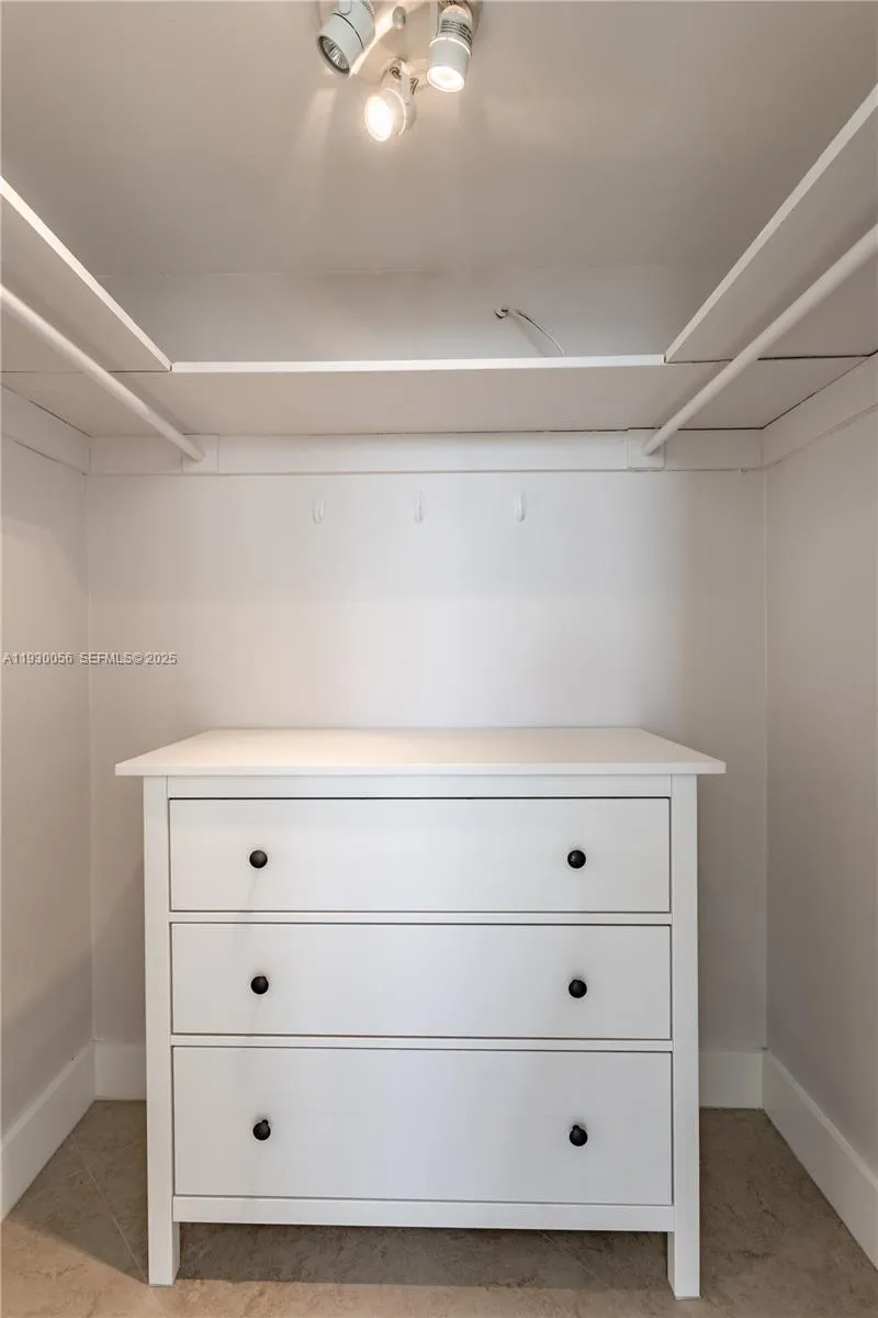1200 West Ave #526 Miami Beach, FL 33139