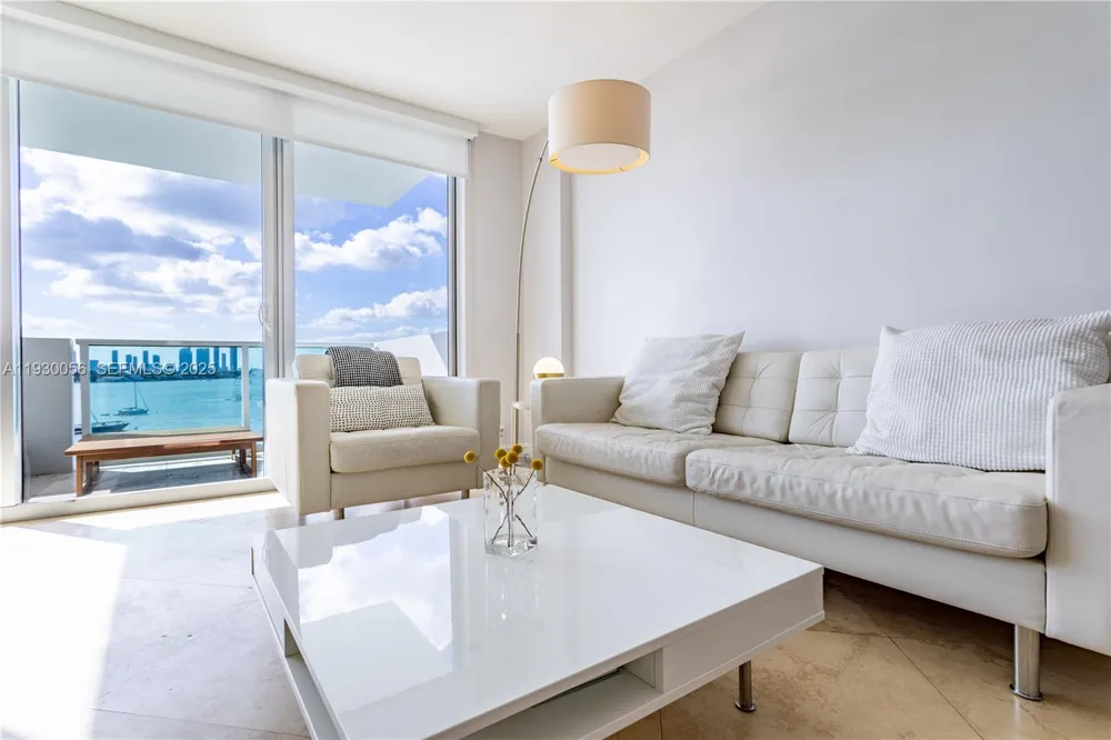 1200 West Ave #526 Miami Beach, FL 33139