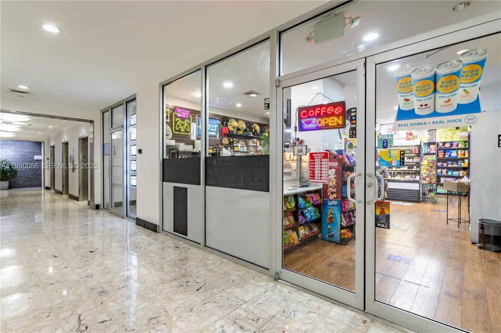 1200 West Ave #526 Miami Beach, FL 33139