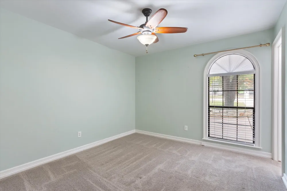 109 White Sands Drive Lakeway, TX 78734