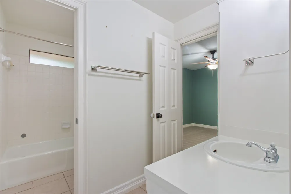 109 White Sands Drive Lakeway, TX 78734