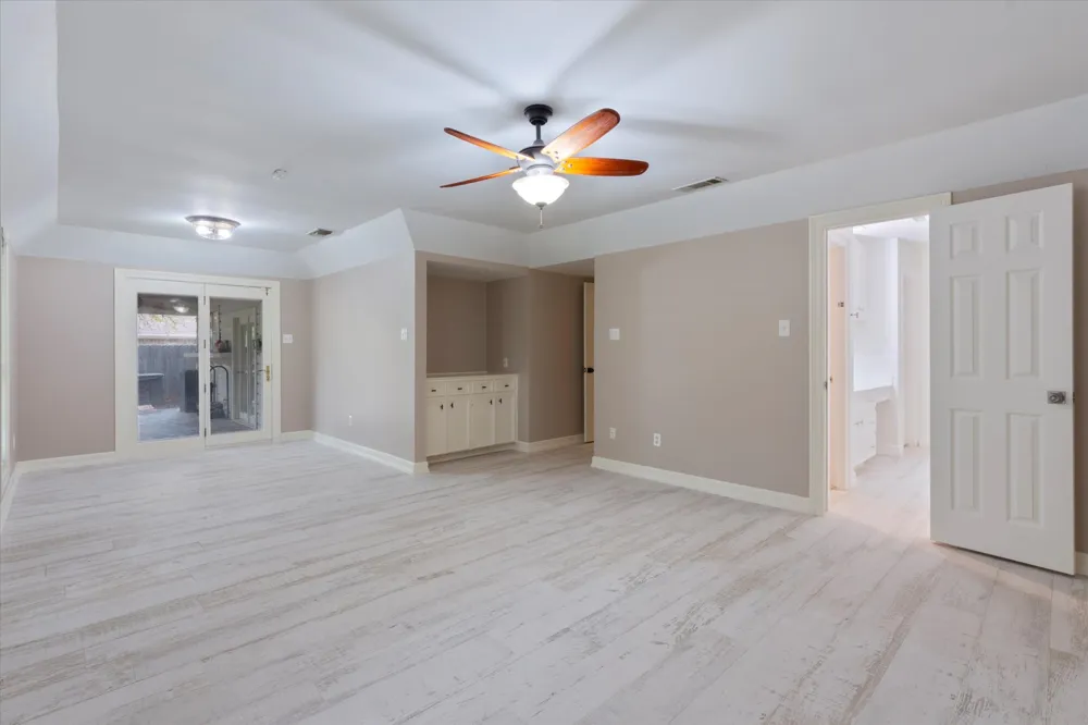 109 White Sands Drive Lakeway, TX 78734