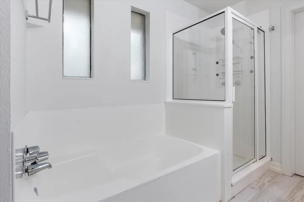 109 White Sands Drive Lakeway, TX 78734