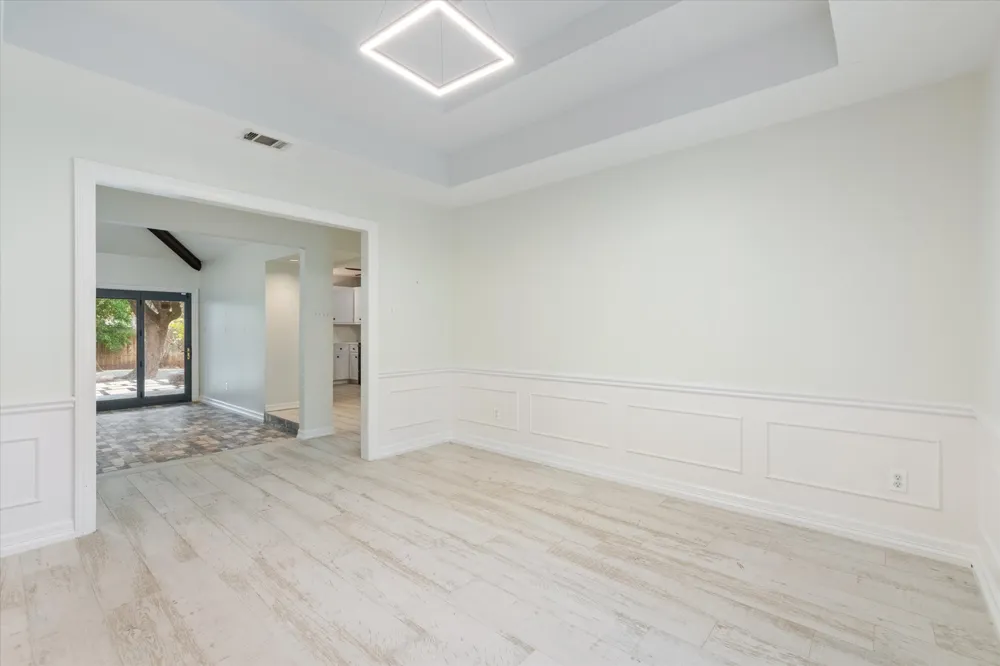 109 White Sands Drive Lakeway, TX 78734
