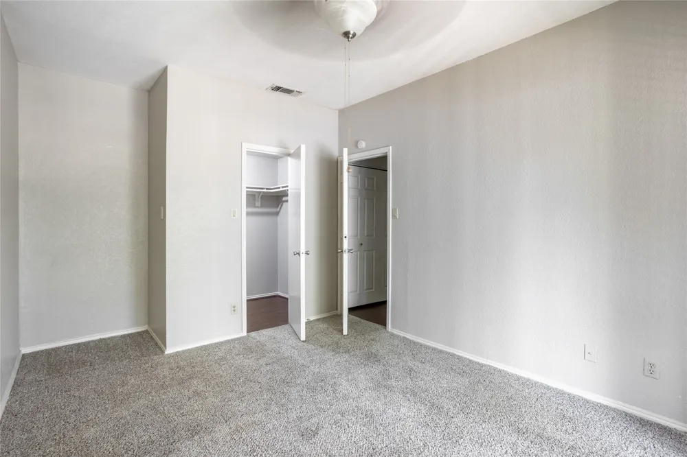 400 E Pearl Granbury, TX 76048